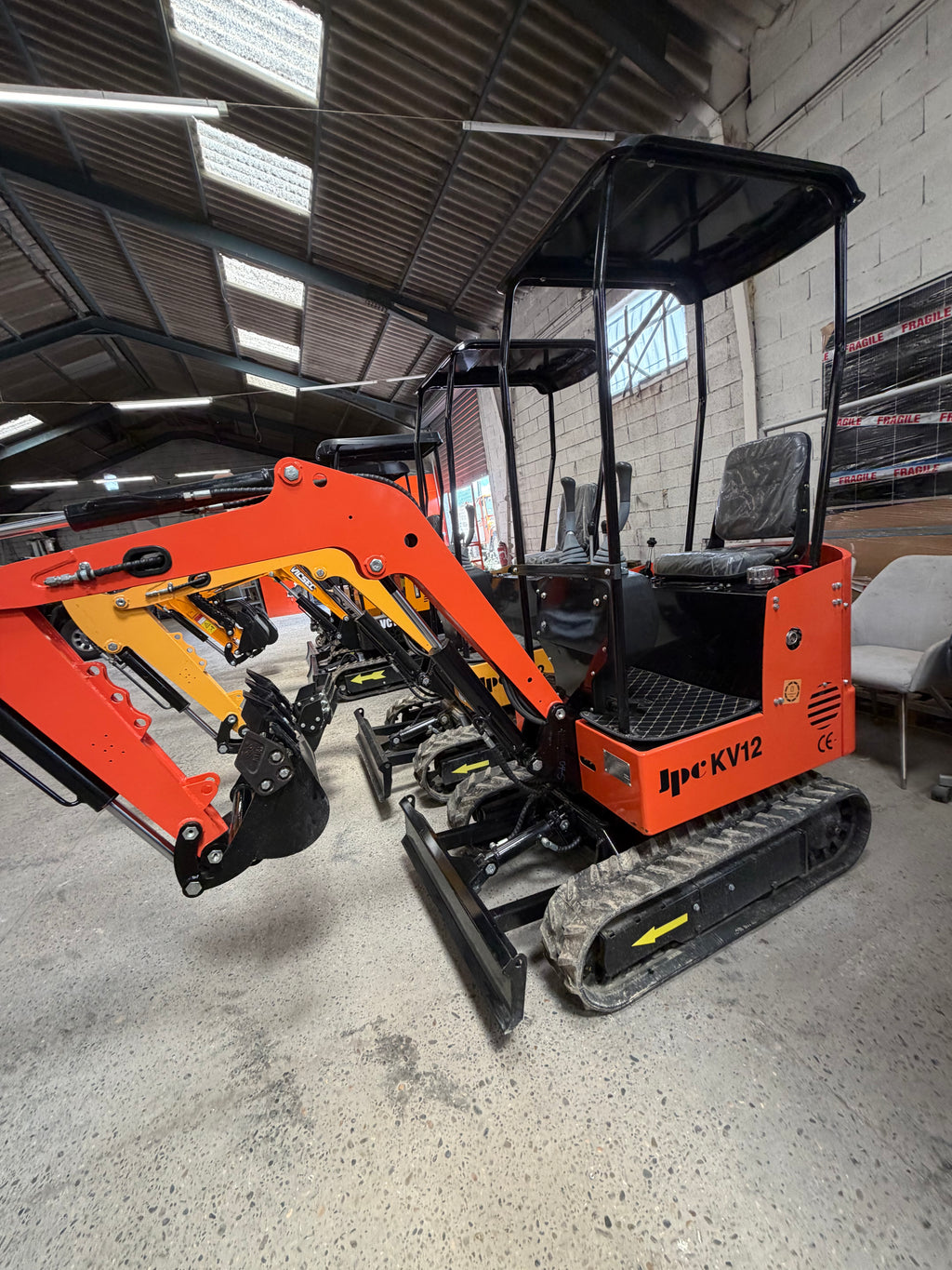 Mini pelle JPC KV 12