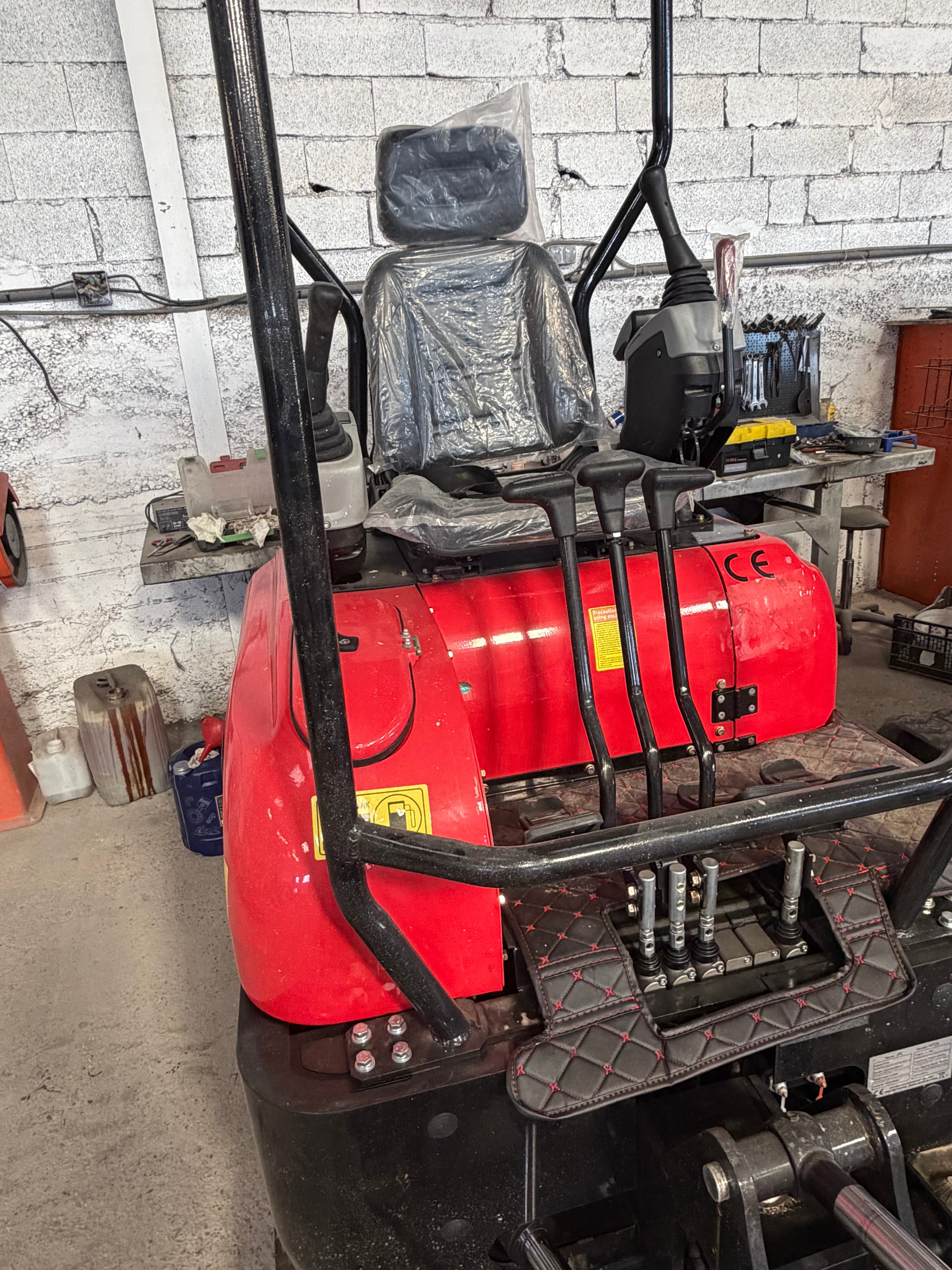 Mini pelle 2T00